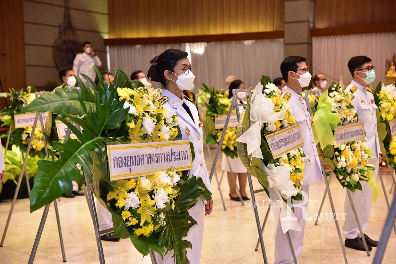 20211013 laying-a-wreath-027.JPG